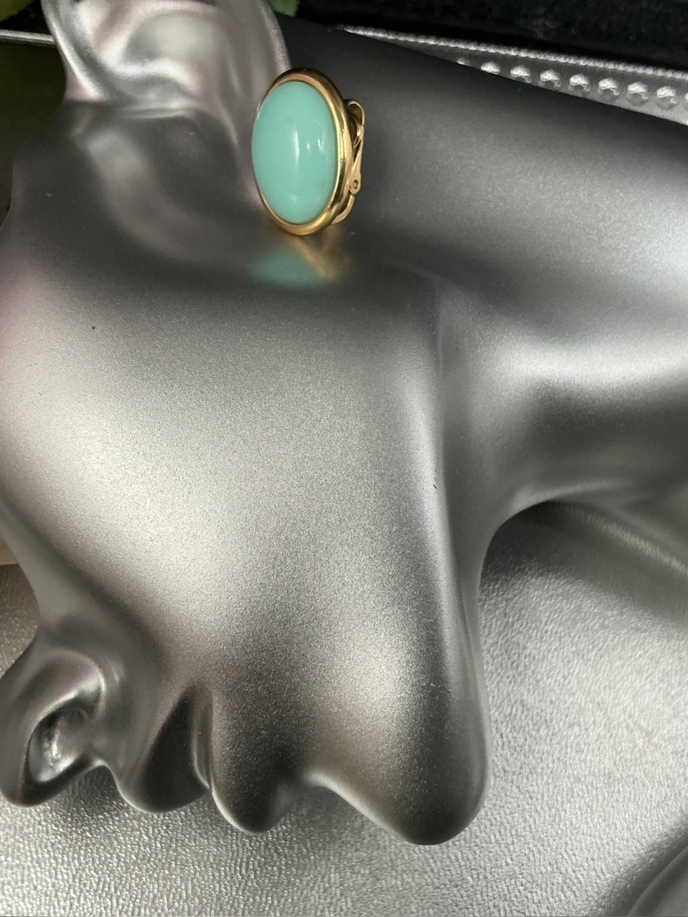 Gold Clip-On Ring with Mint Green Oval Stone
